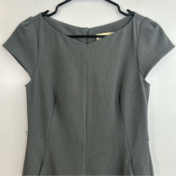 MM Lafleur Grey Cap Sleeve Classic Midi Sheath Dress Size 2 - Picture 2 of 12